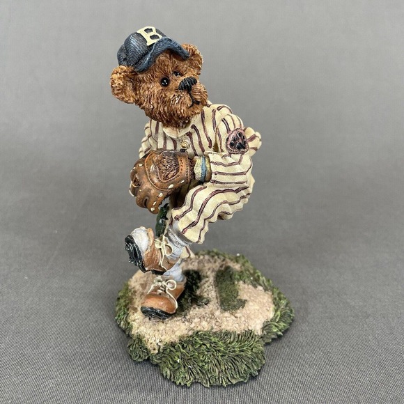 Boyds Bears- Greg McBruin Wind Up - Baseball Pitcher Figurine Sports #227732 - Picture 5 of 8
